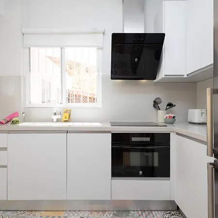 Appartamento C66 Lovely 2 Bdr With Terrace Close To The