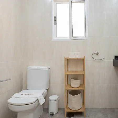 C66 Lovely 2 Bdr With Terrace Close To The Apartment *